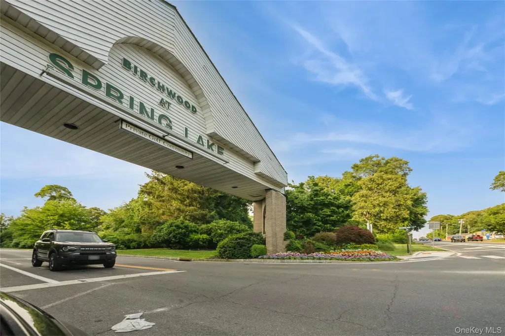 8 Jennifer Lane Middle Island NY 11953