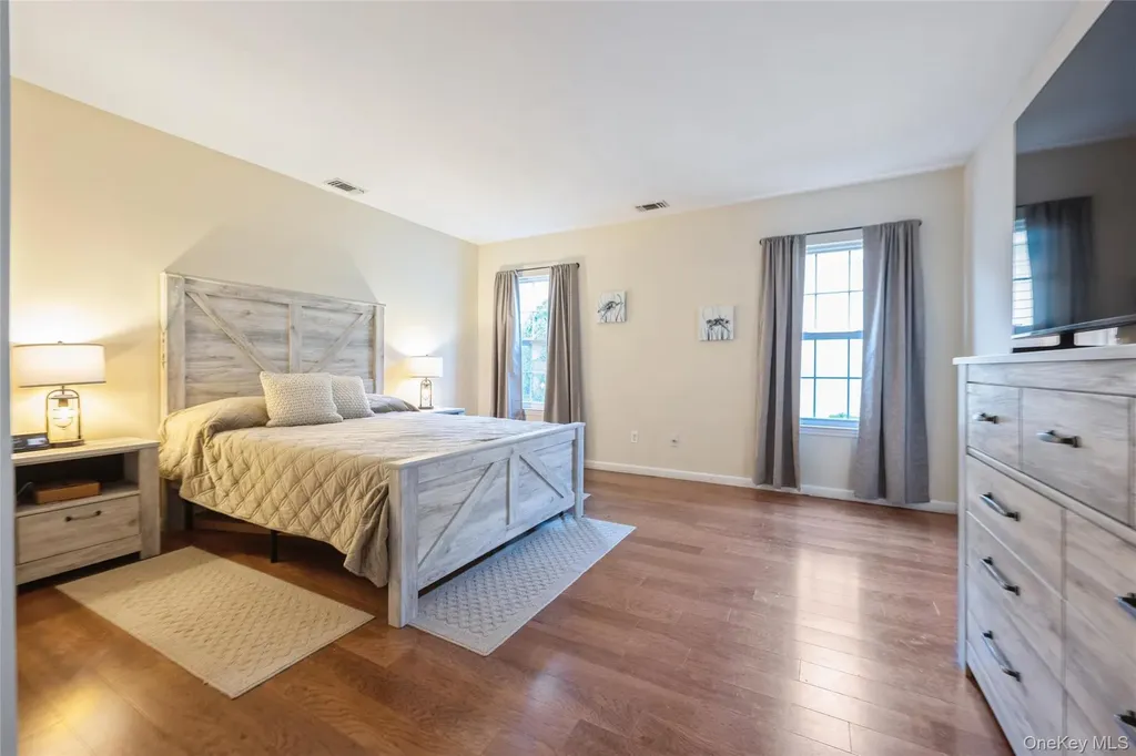 8 Jennifer Lane Middle Island NY 11953