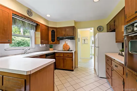 8 Mckenna Place Mamaroneck NY 10543