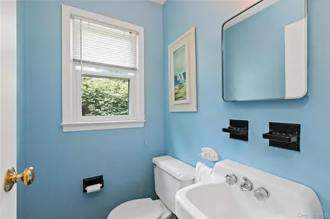 8 Mckenna Place Mamaroneck NY 10543