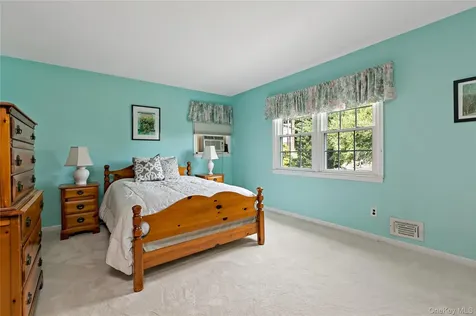 8 Mckenna Place Mamaroneck NY 10543
