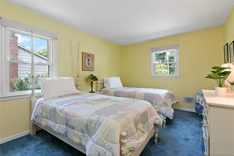 8 Mckenna Place Mamaroneck NY 10543