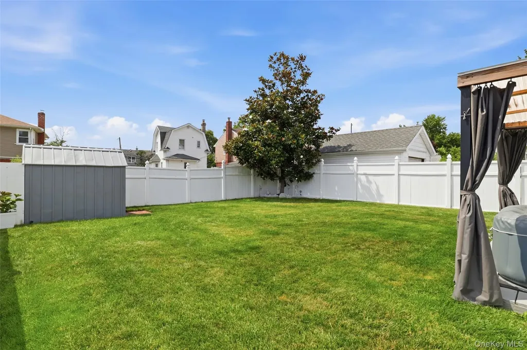 64 Lehrer Avenue Elmont NY 11003