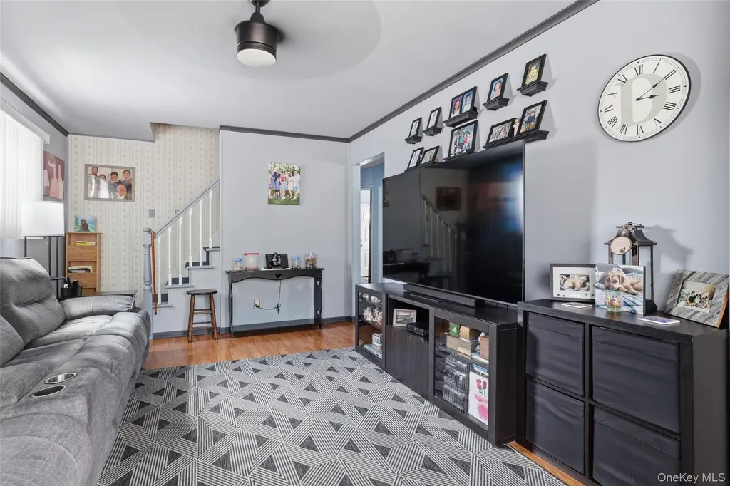 64 Lehrer Avenue Elmont NY 11003