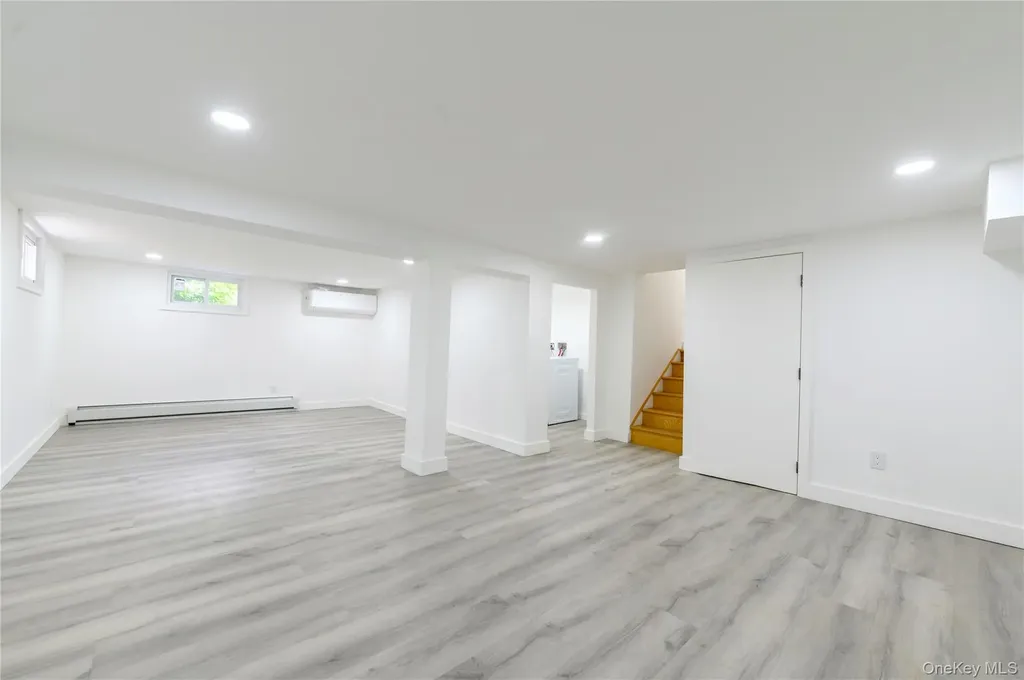 1282 Allen Drive Seaford NY 11783