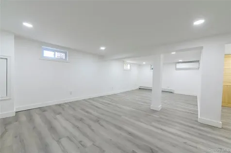 1282 Allen Drive Seaford NY 11783