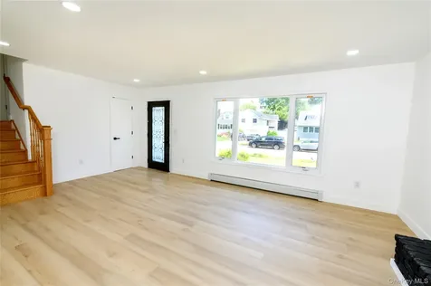 1282 Allen Drive Seaford NY 11783