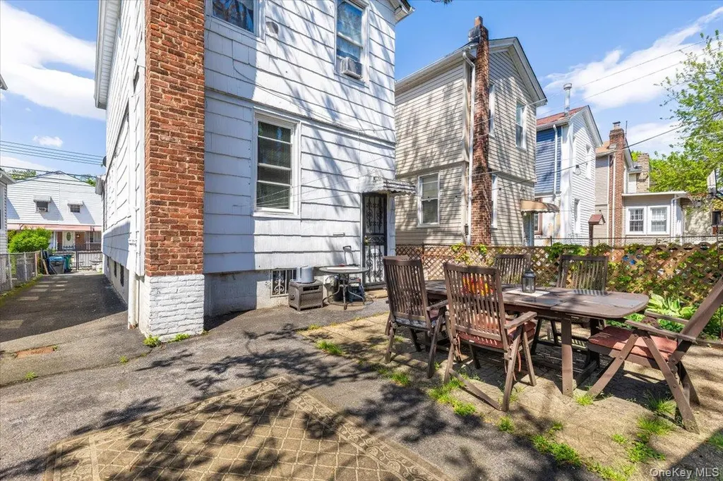 4212 Wilder Avenue Bronx NY 10466
