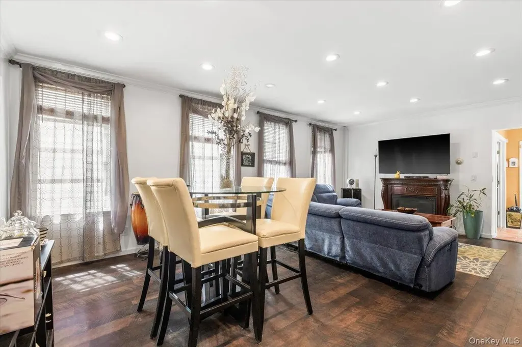 4212 Wilder Avenue Bronx NY 10466