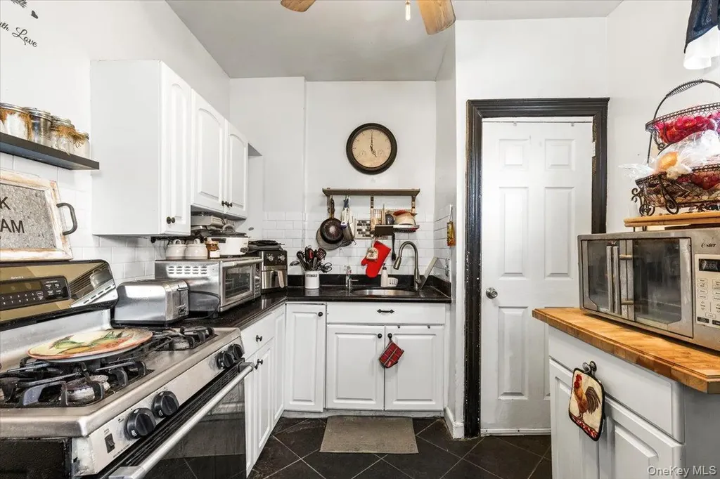 4212 Wilder Avenue Bronx NY 10466