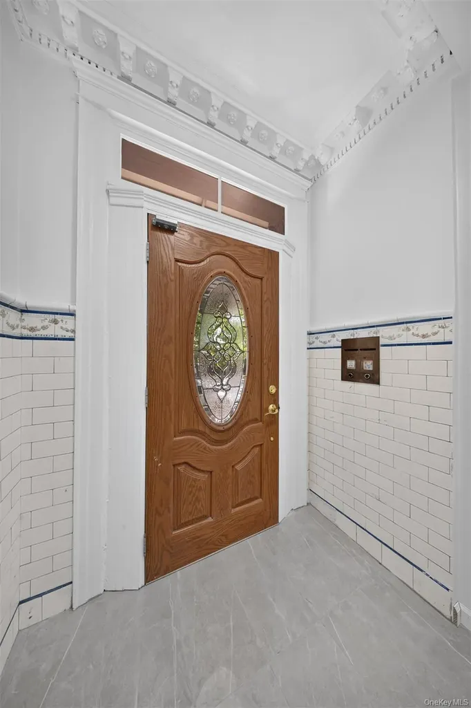 79-35 77th Avenue Glendale NY 11385