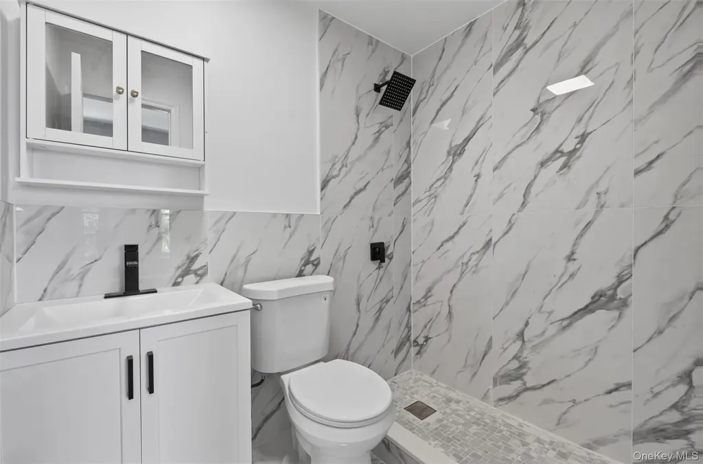 79-35 77th Avenue Glendale NY 11385