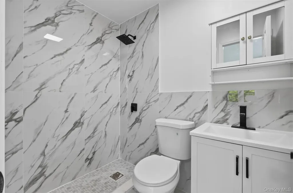 79-35 77th Avenue Glendale NY 11385