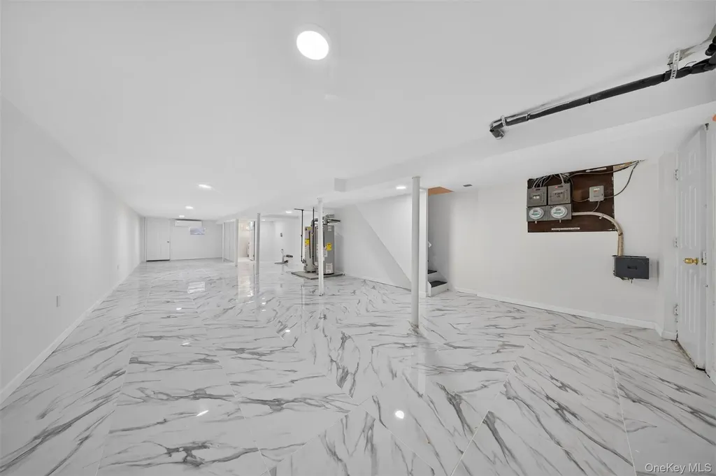79-35 77th Avenue Glendale NY 11385