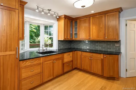 190 Douglas Place Mount Vernon NY 10552