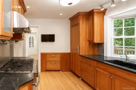 190 Douglas Place Mount Vernon NY 10552