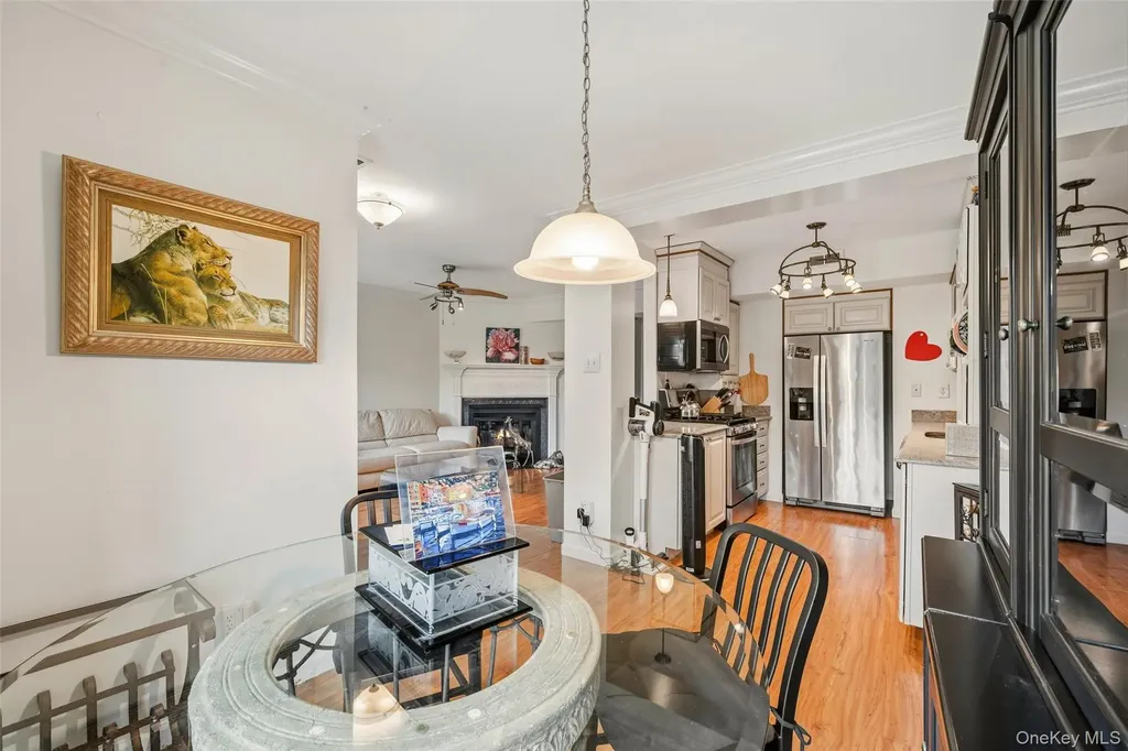 2119 Whispering Hills Chester NY 10918