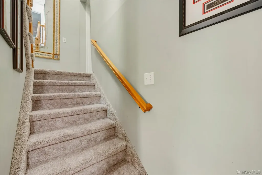 2119 Whispering Hills Chester NY 10918