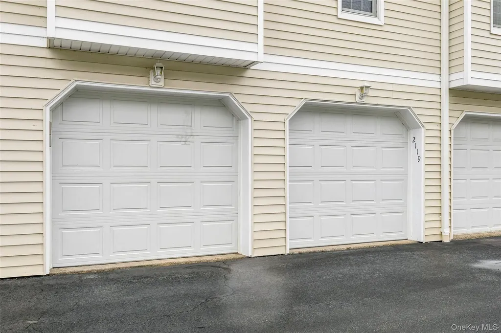 2119 Whispering Hills Chester NY 10918