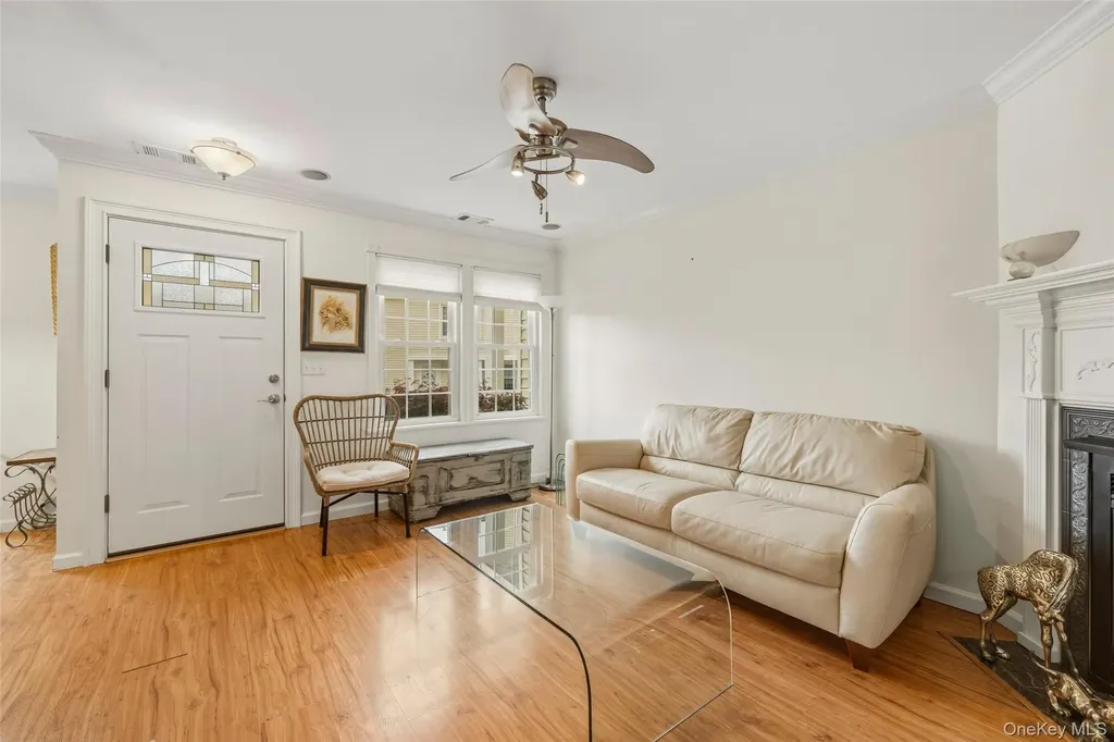 2119 Whispering Hills Chester NY 10918