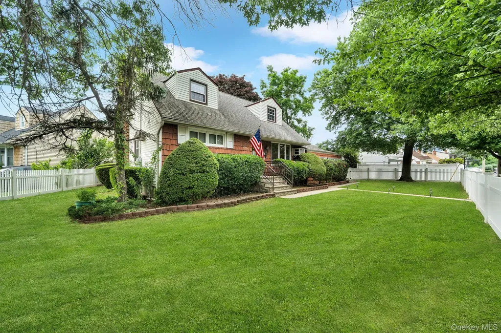 1582 Bellmore Road North Bellmore NY 11710