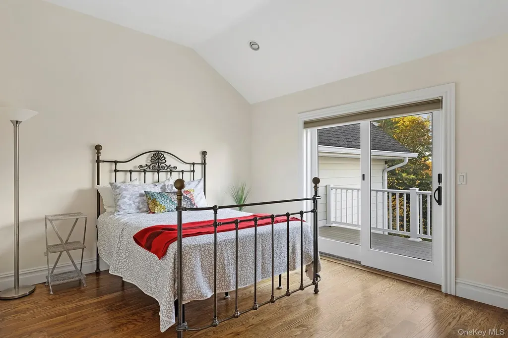 144 Round Swamp Road West Hills NY 11743