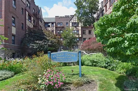 604 Tompkins Avenue Mamaroneck NY 10543