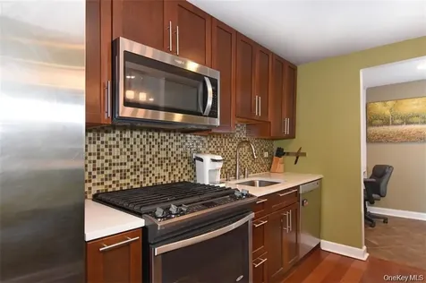 604 Tompkins Avenue Mamaroneck NY 10543