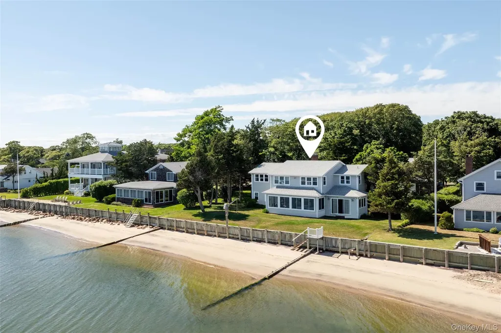 300 Terry Path Mattituck NY 11952