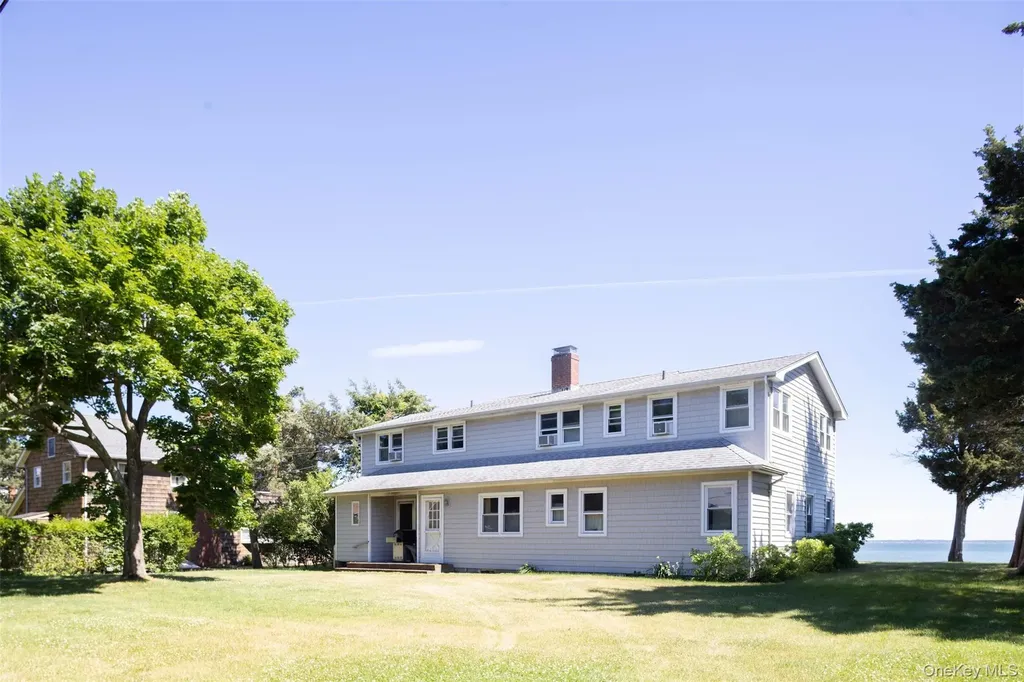300 Terry Path Mattituck NY 11952