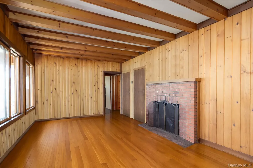 300 Terry Path Mattituck NY 11952