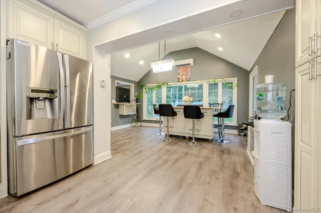 295 Maryland Avenue Freeport NY 11520