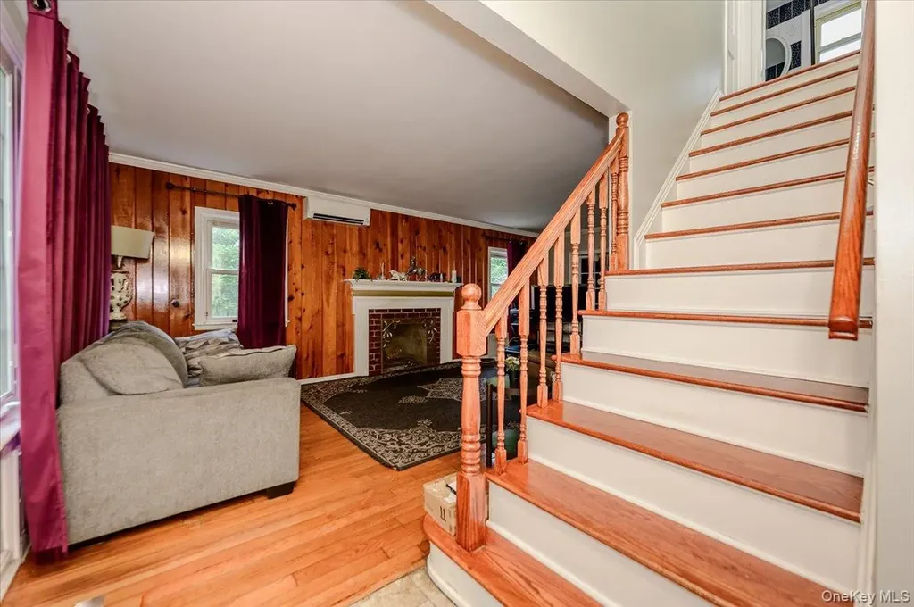 295 Maryland Avenue Freeport NY 11520
