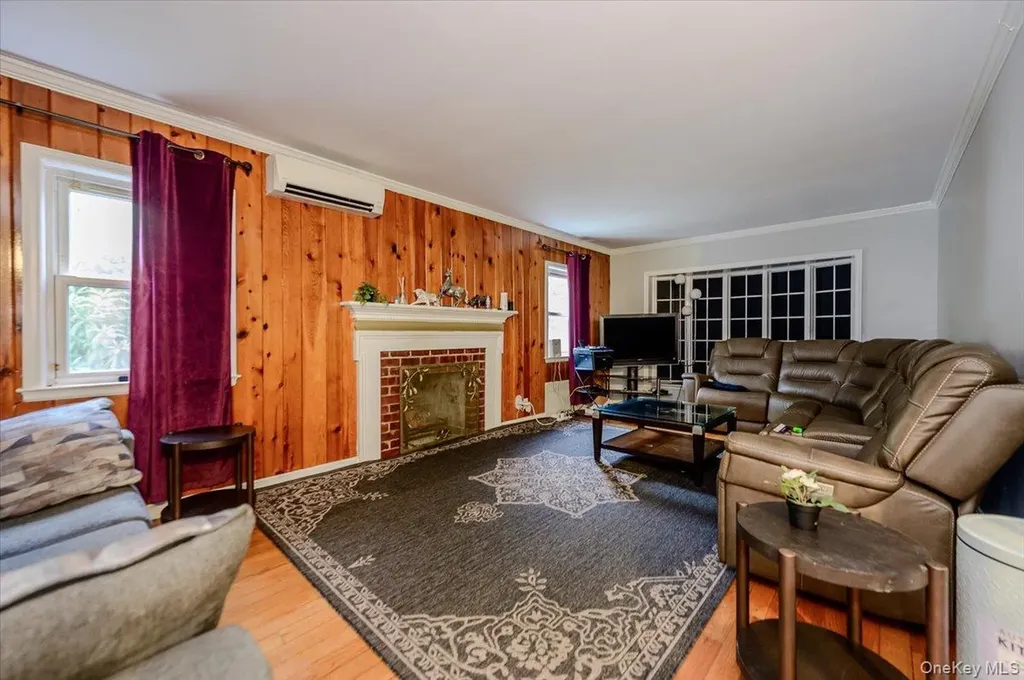 295 Maryland Avenue Freeport NY 11520