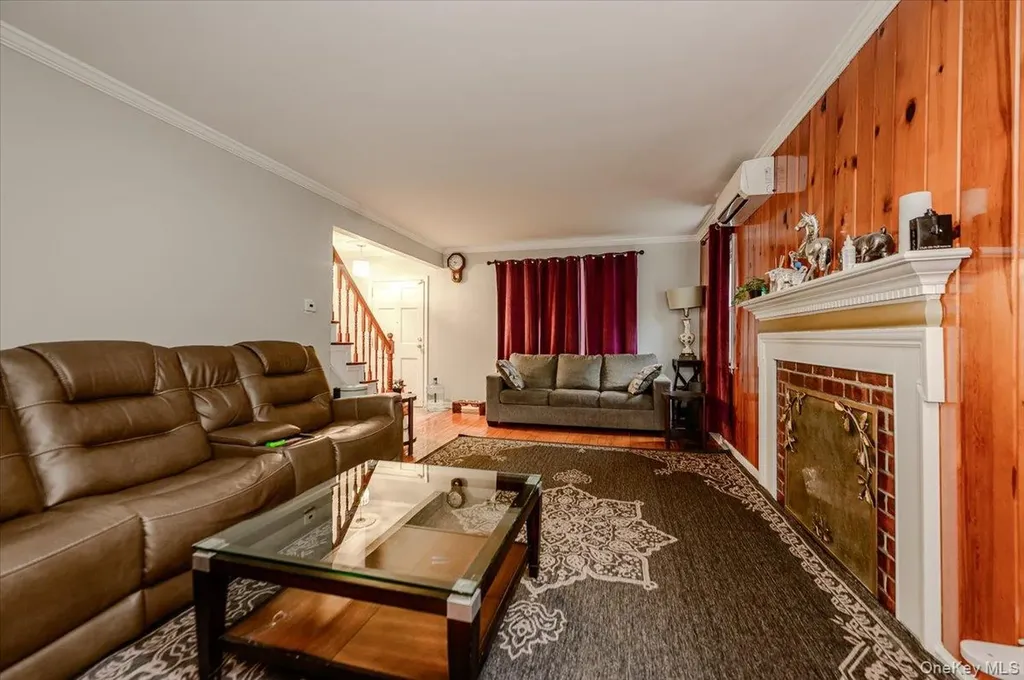 295 Maryland Avenue Freeport NY 11520