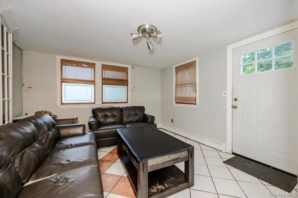 295 Maryland Avenue Freeport NY 11520