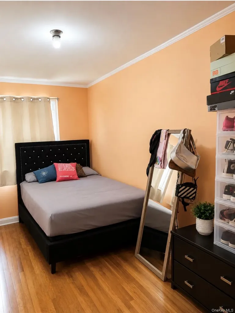 Bronx NY 10470