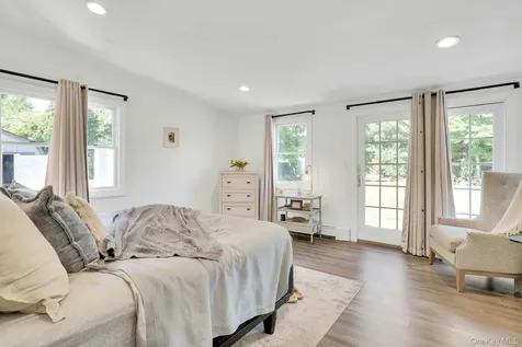 30 Sarina Drive Commack NY 11725