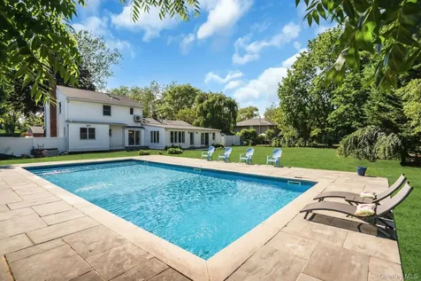 30 Sarina Drive Commack NY 11725