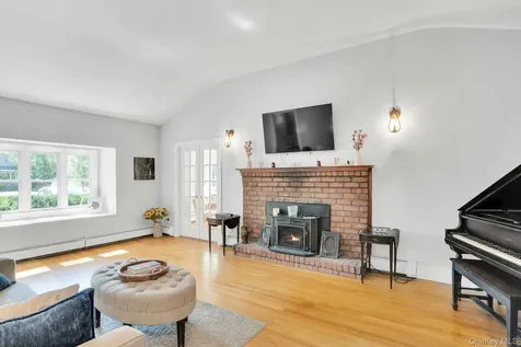 30 Sarina Drive Commack NY 11725