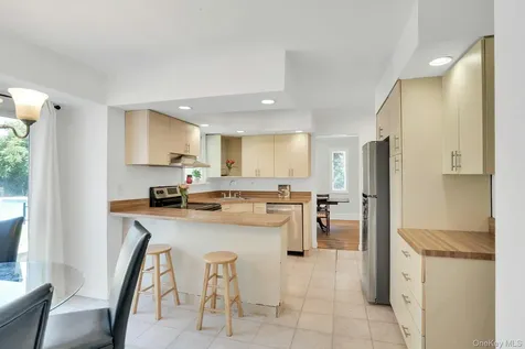 30 Sarina Drive Commack NY 11725