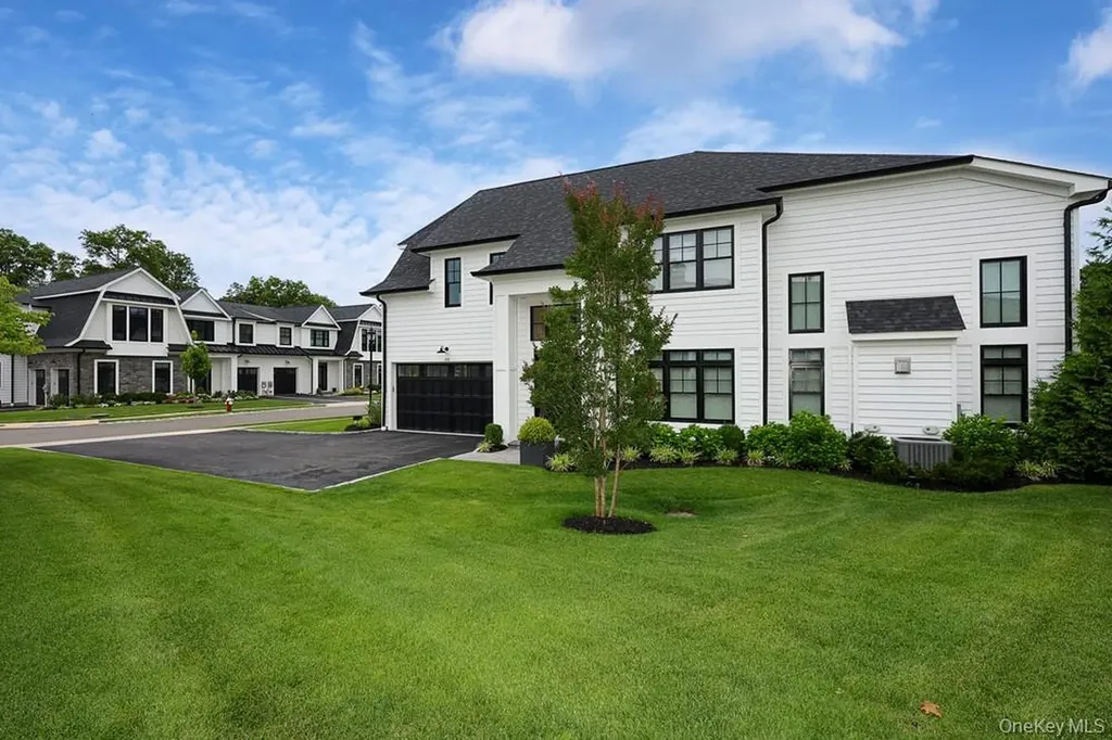 115 Three Ponds Lane E Woodbury NY 11797