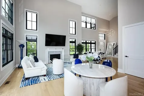 115 Three Ponds Lane E Woodbury NY 11797