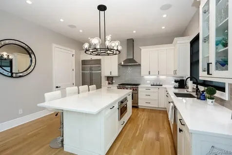 115 Three Ponds Lane E Woodbury NY 11797