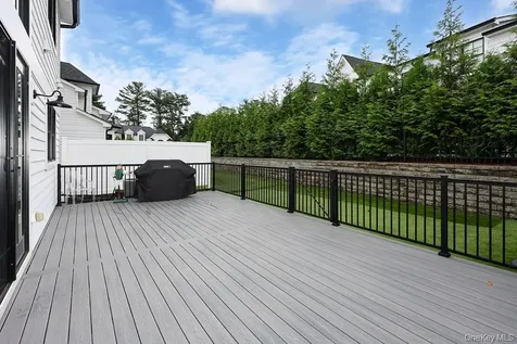 115 Three Ponds Lane E Woodbury NY 11797