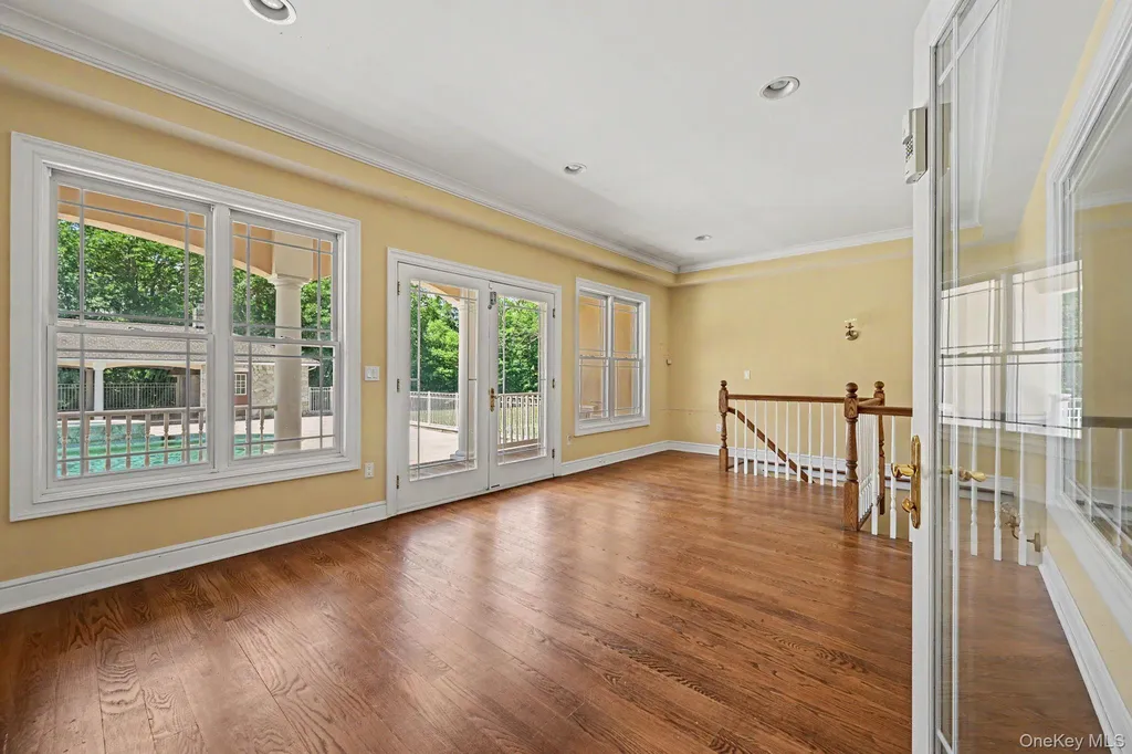 33 Manor Road Patterson NY 12563