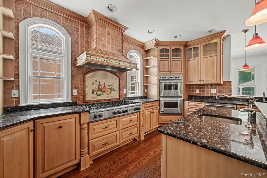 33 Manor Road Patterson NY 12563