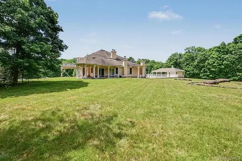 33 Manor Road Patterson NY 12563