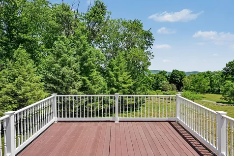 33 Manor Road Patterson NY 12563