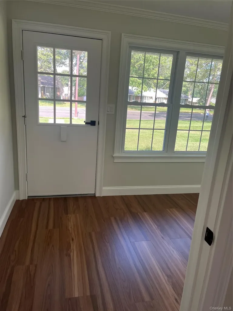 318 Woodbridge Drive Ridge NY 11961